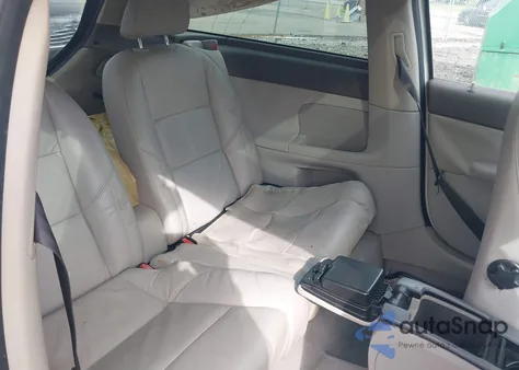 2008 Volvo C30 T5 R-Design/T5 Version 1.0/T5 Version 2.0 z USA, uszkodzony, nr VIN YV1MK672482081519